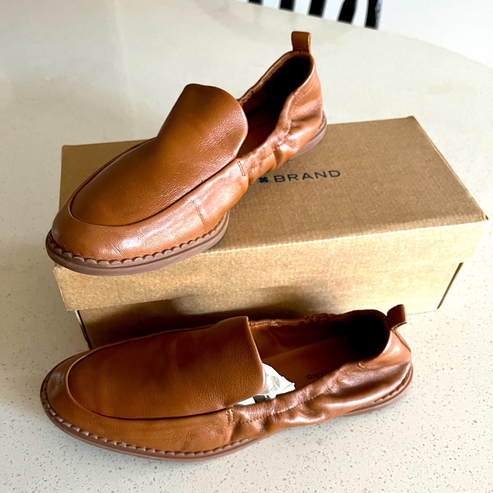 Cognac Lucky Brand Maeki Loafer size 8.5M. Gently used/like new. Non smoker